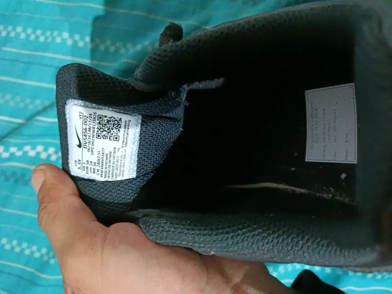 Zapatillas negras deportivas - 2