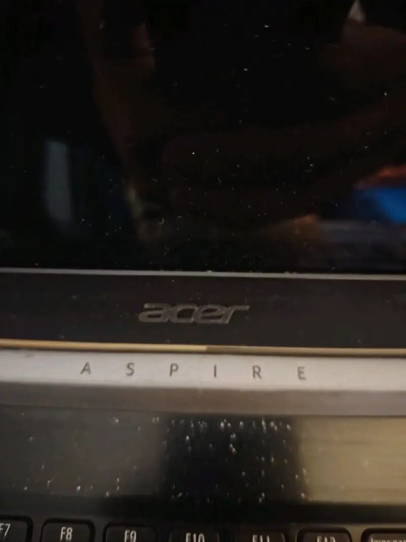 Portátil Acer Aspire - 3