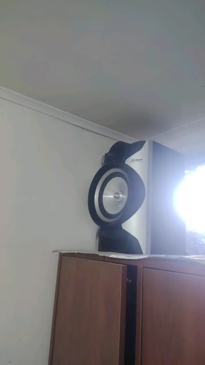 Se vende Equipo de Sonido Samsung GiGA, incluye S - 5