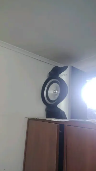 Se vende Equipo de Sonido Samsung  GiGA, incluye S - miniatura 5