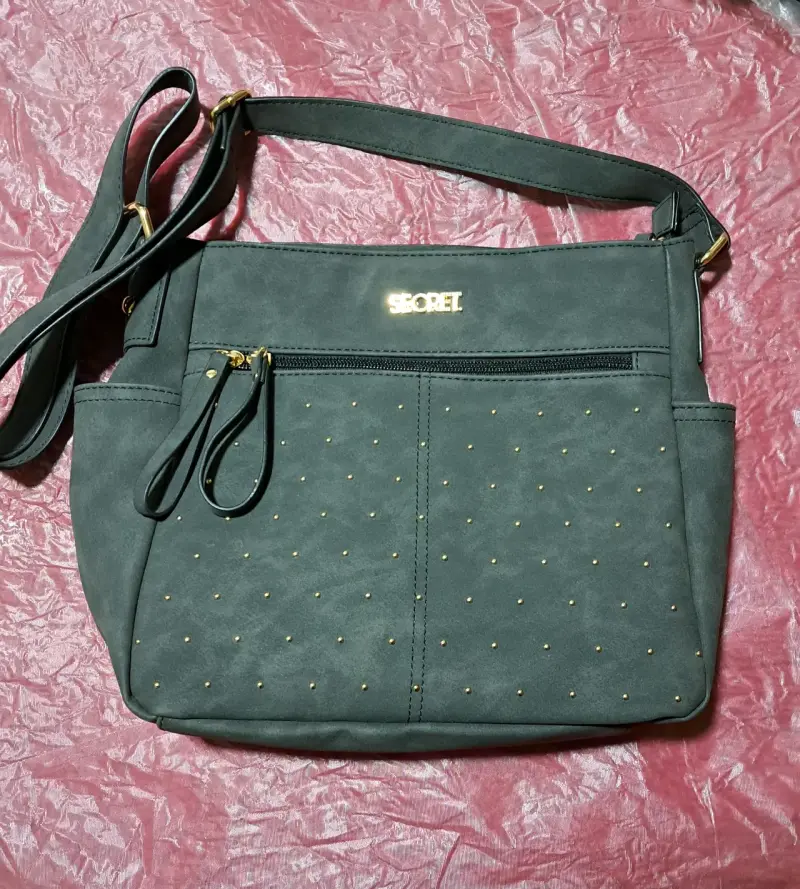 Cartera negra Secret con tachas - 2