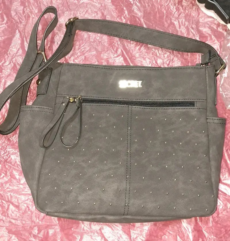 Cartera negra Secret con tachas - 3