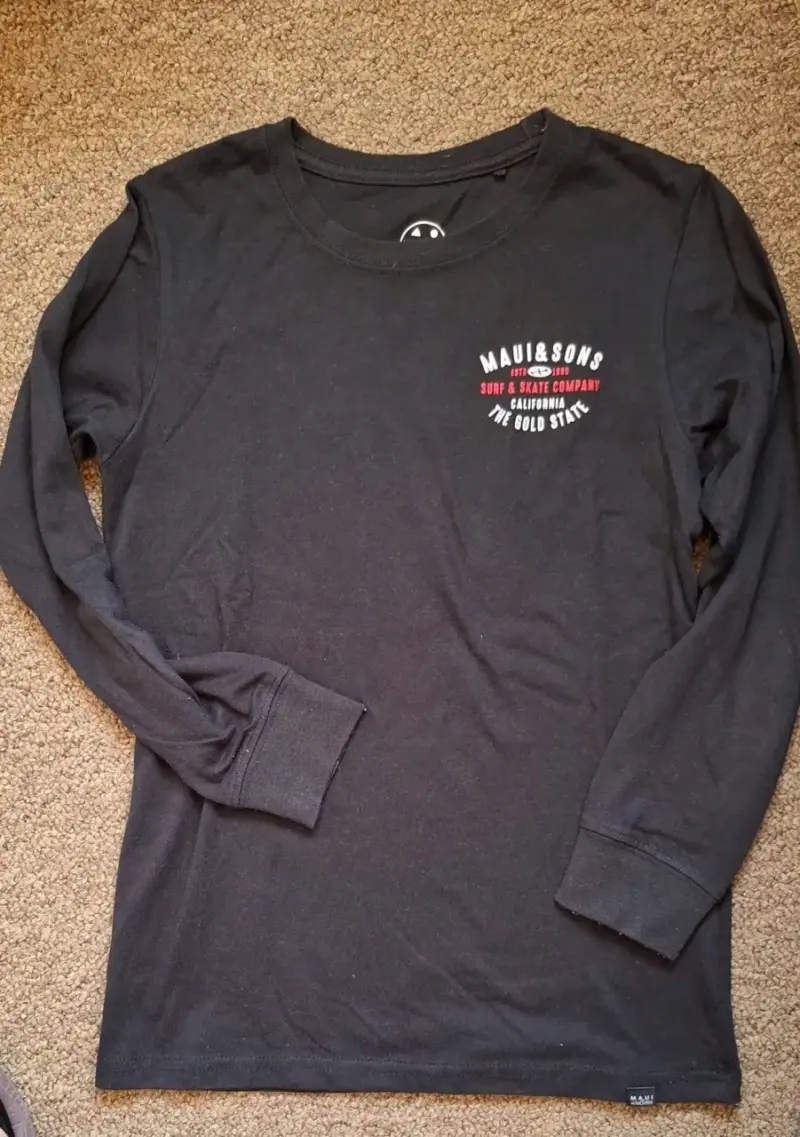 Polera negra Maui & Sons - 1