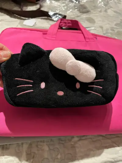 Estuche negro gatito - miniatura 2