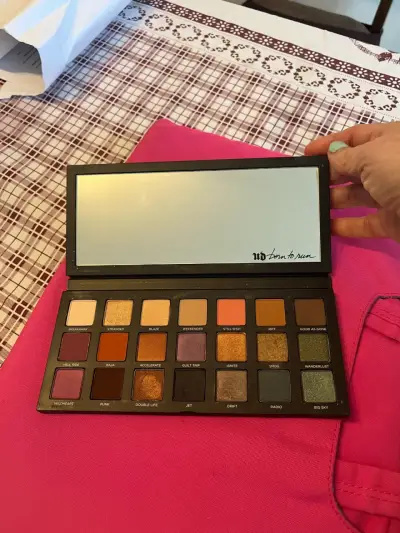 Paleta de sombras Urban Decay - miniatura 1