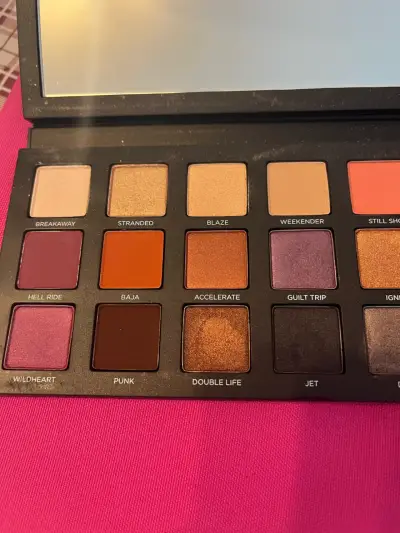 Paleta de sombras Urban Decay - miniatura 3
