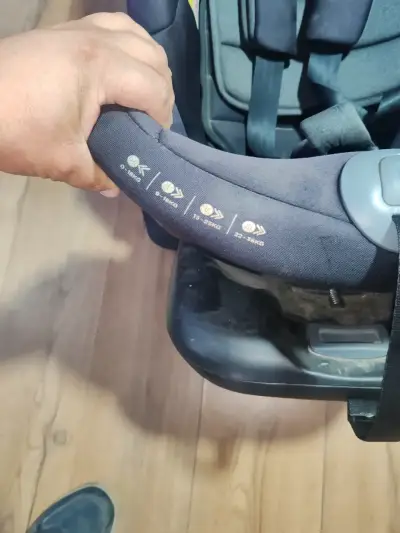 Silla de auto para bebé Infanti - miniatura 2
