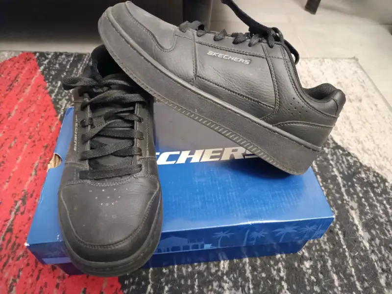 Zapatillas negras de colegio Skechers - 2