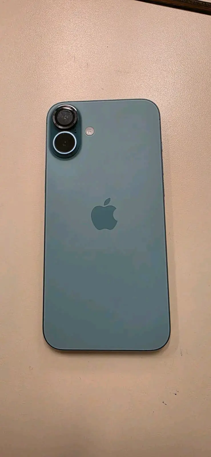 Se vende iPhone 16 plus, 512 GB, cómo nuevo - 2