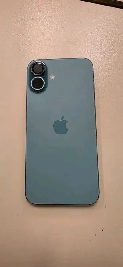 Se vende iPhone 16 plus, 512 GB, cómo nuevo - miniatura 2
