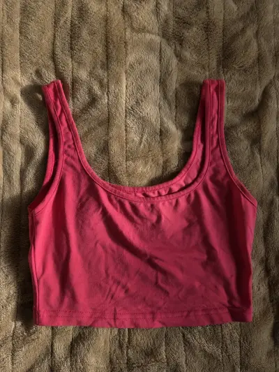 Cropped top rojo mujer - miniatura 2