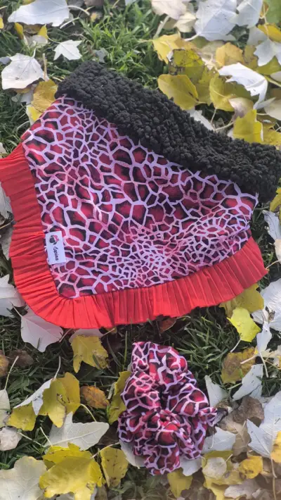 Cuello polar con diseño animal print - miniatura 1
