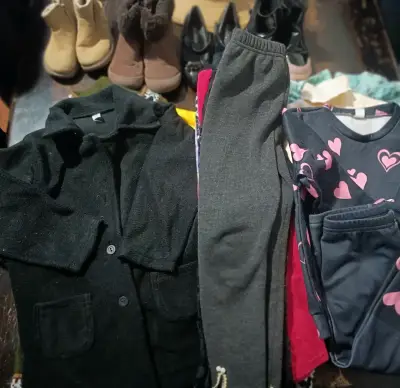 Lote de ropa niña talla 4-6 - miniatura 3