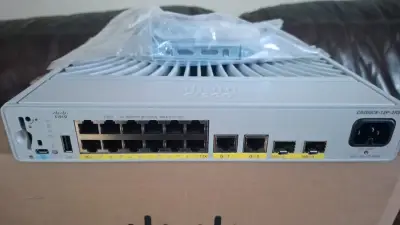 Switch Cisco  C9200 CX 12 Puertos - miniatura 1