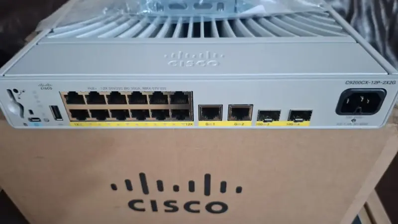 Switch Cisco C9200 CX 12 Puertos - 4