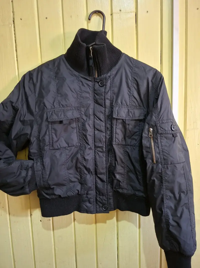 Chaqueta bomber negra de invierno - 1