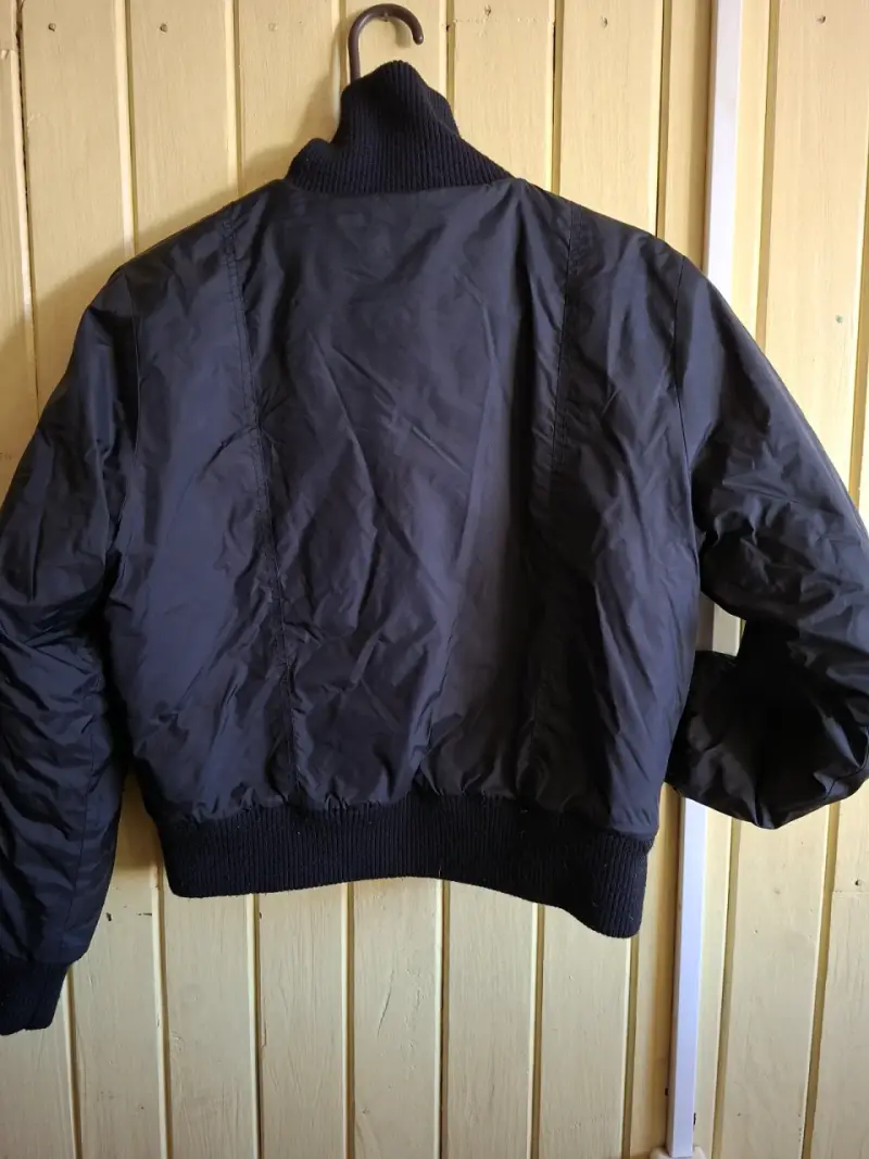 Chaqueta bomber negra de invierno - 2