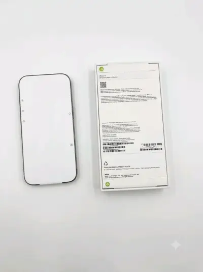 iPhone negro con caja blanca - miniatura 2