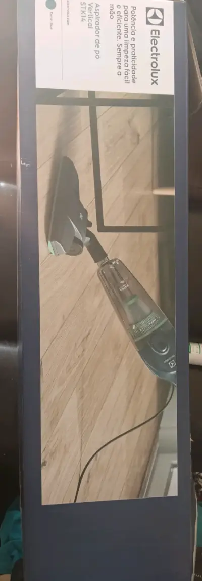 Aspiradora vertical Electrolux - miniatura 2