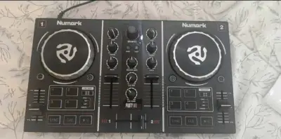Controlador y Case DJ Numark Party Mix - miniatura 3