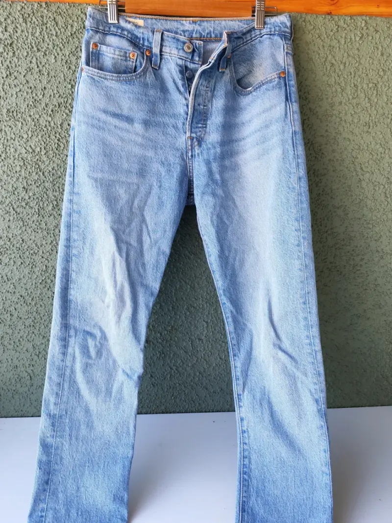 Jeans azul claro clásico - 1