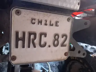 Cuatrimoto naranja 250cc - miniatura 5