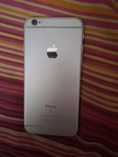 iPhone 6s con cargador incluido - miniatura 2