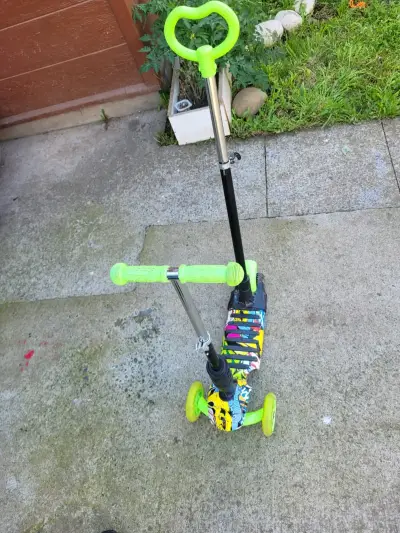 Scooter infantil color verde - miniatura 3