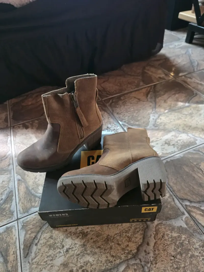 Botines marrones con cremallera - 1
