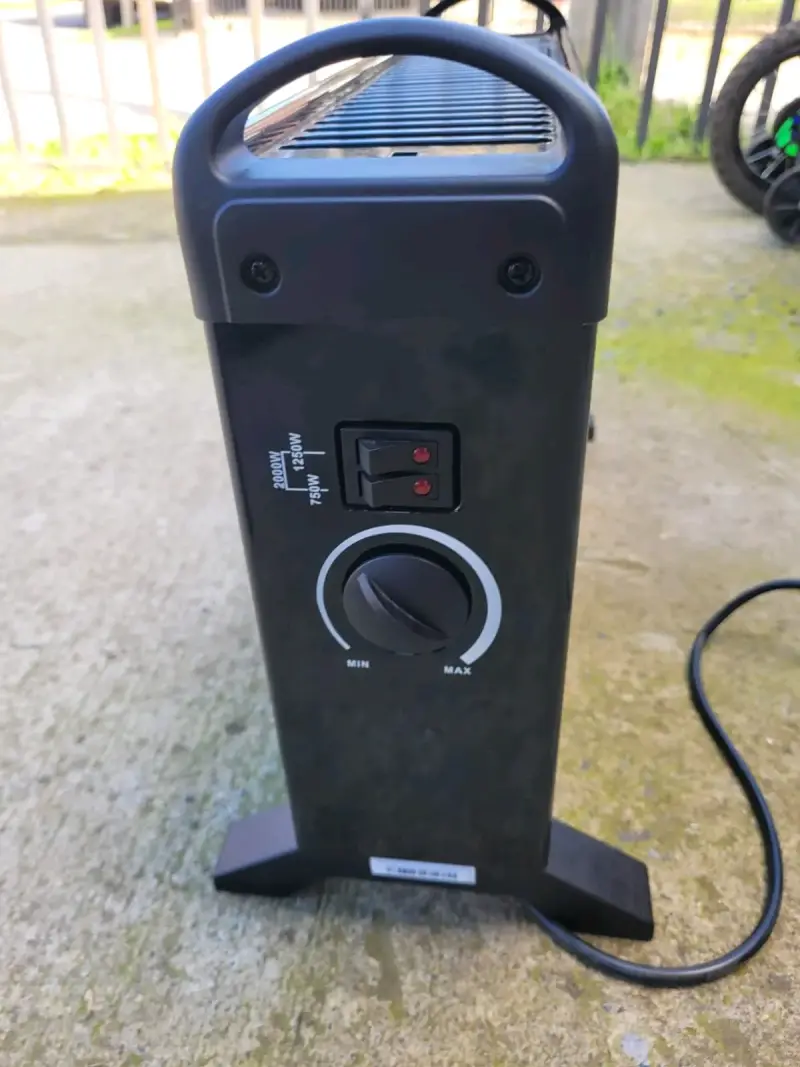 Calefactor eléctrico vertical Kendal - 4