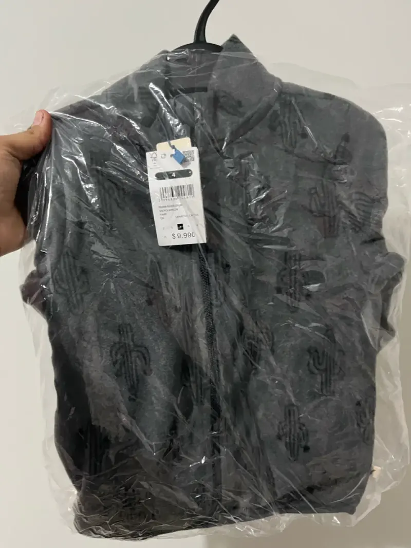 Poleron niño talla 4