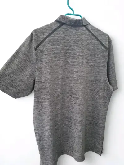 Polera gris Adidas para hombre - miniatura 2