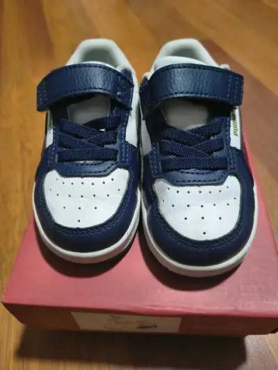 Zapatillas infantiles Puma azul y blanco - miniatura 2