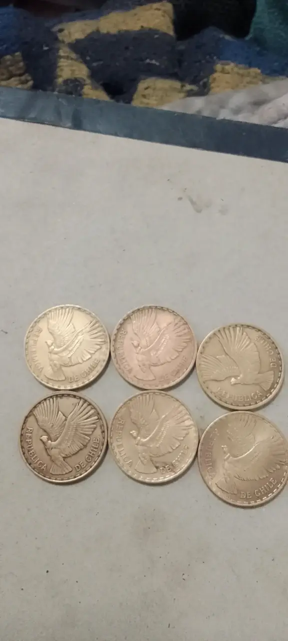 Monedas antiguas 10 céntesimos de escudo - 3
