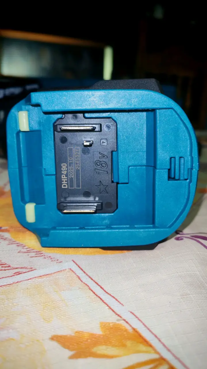 Taladro percutor inalámbrico Makita - 3