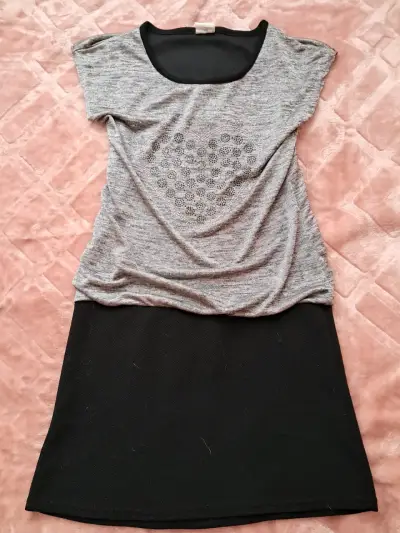 Vestido negro y gris - miniatura 1