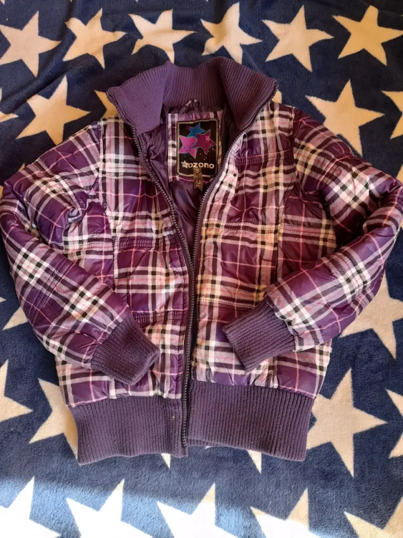 Chaqueta a cuadros morada