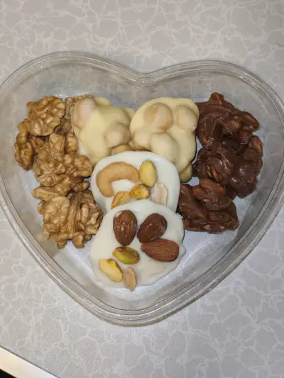 Mix de frutos secos con chocolate sin azúcar - miniatura 1