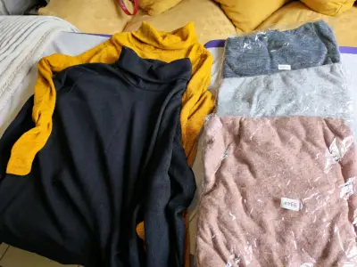 Lote de sweaters variados - miniatura 1