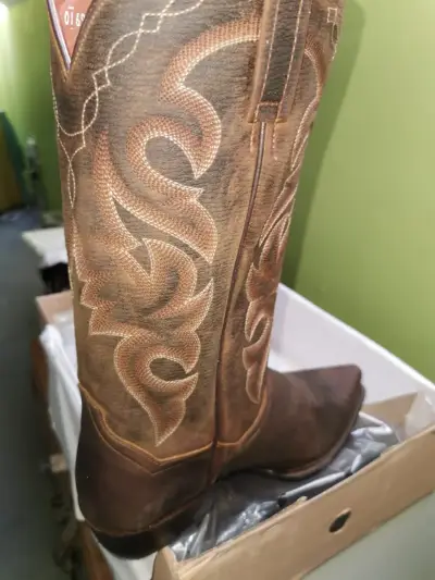 Botas vaqueras de cuero para hombre importadas - miniatura 2