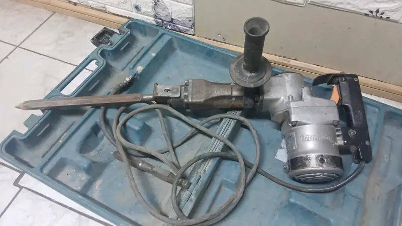 Martillo demoledor Makita - 1