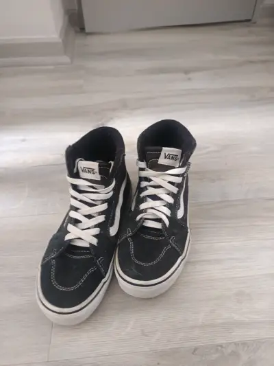 Zapatillas altas animal print Zara y botines Vans - miniatura 5
