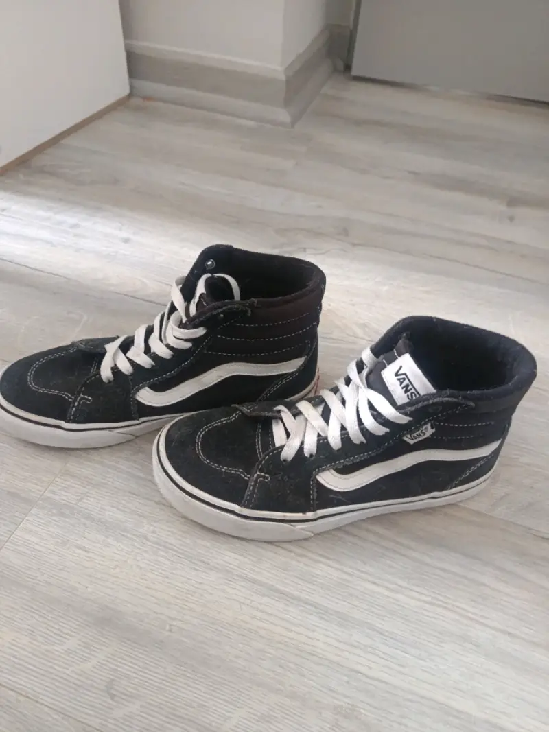 Zapatillas altas animal print Zara y botines Vans - 6