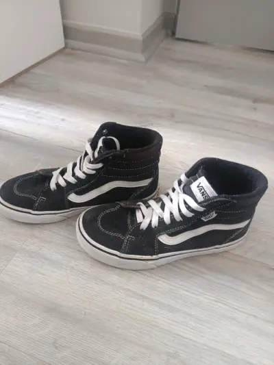 Zapatillas altas animal print Zara y botines Vans - miniatura 6