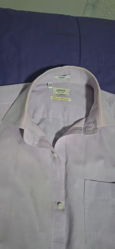 Camisa morada de hombre - miniatura 2