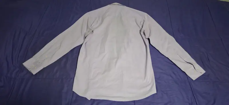 Camisa morada de hombre - 5