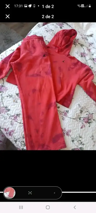 Conjunto deportivo rojo Jordán - miniatura 1