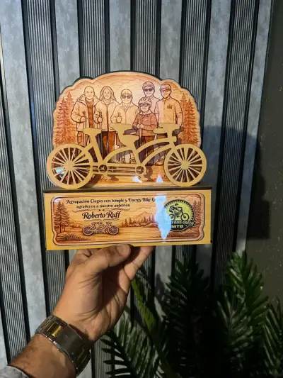 Galvano de reconocimiento deportivo - miniatura 1