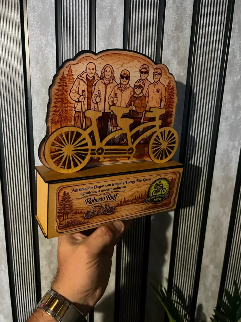 Galvano de reconocimiento deportivo - 2