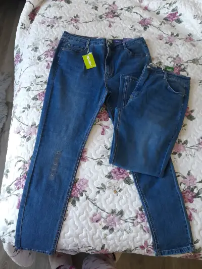 Jeans azul nuevos con etiqueta - miniatura 1